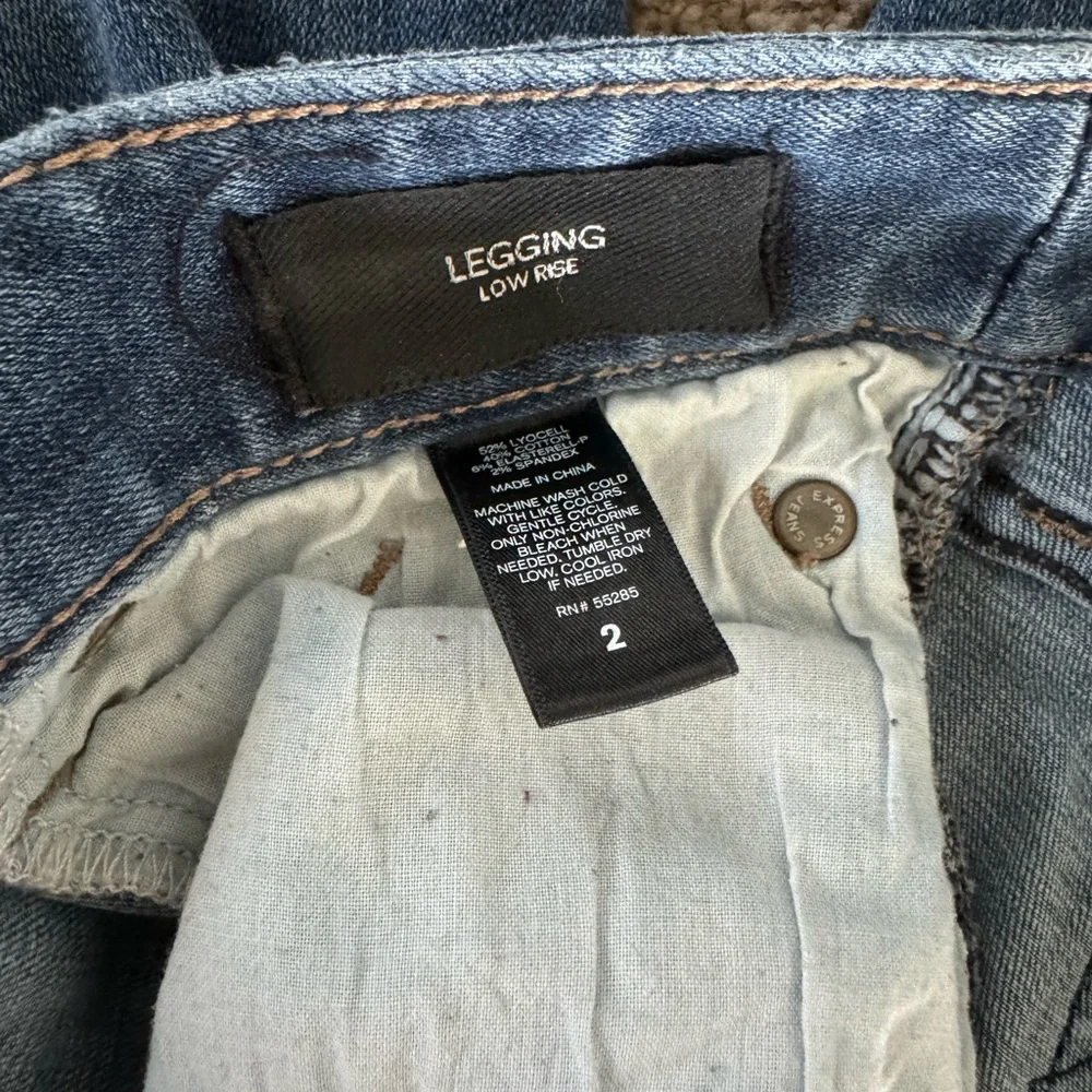 Express Jeans - Picture 3 of 4